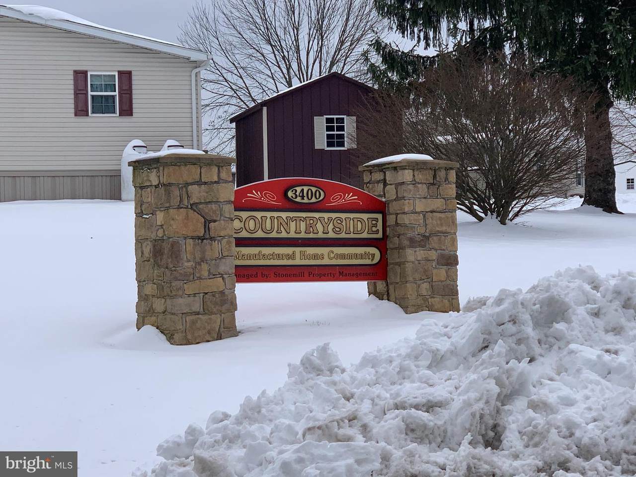 204 Country Ridge Drive - Photo 1