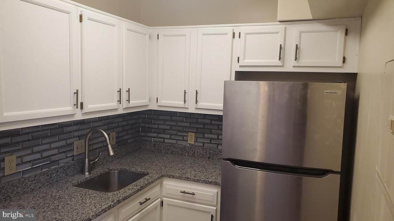 939 Longfellow Street - Photo 1