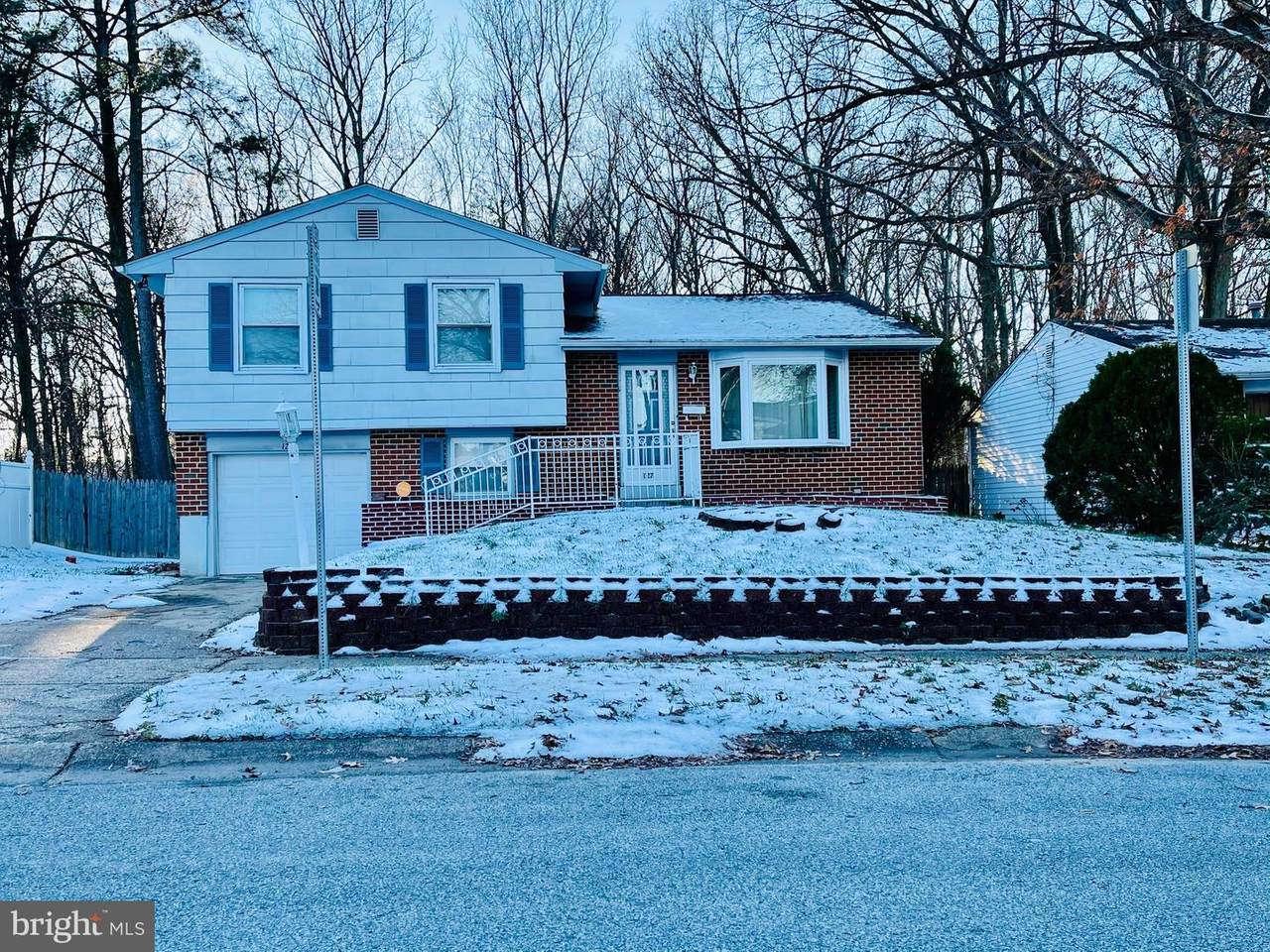 127 Dunsinane Drive - Photo 1
