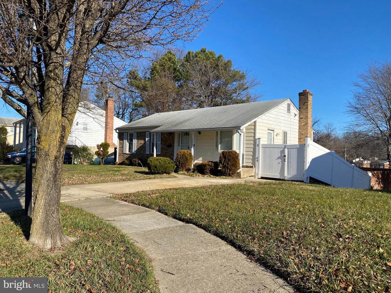 1418 Fernhill Court - Photo 1