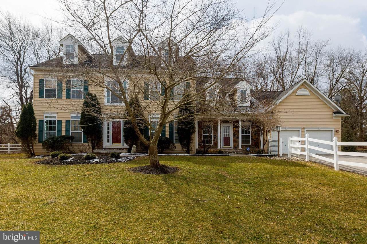 9526 Greenel Road - Photo 1
