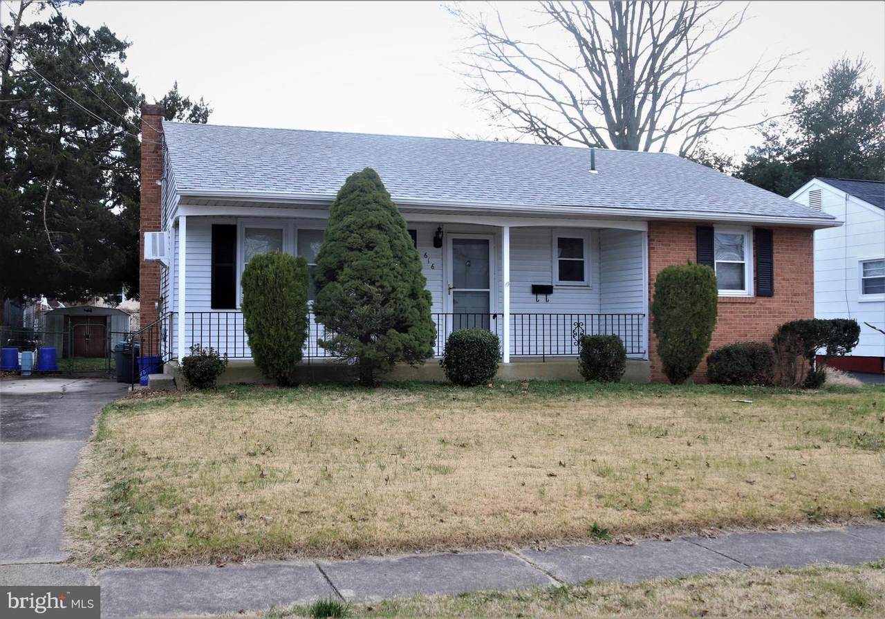 616 Harrison Avenue - Photo 1