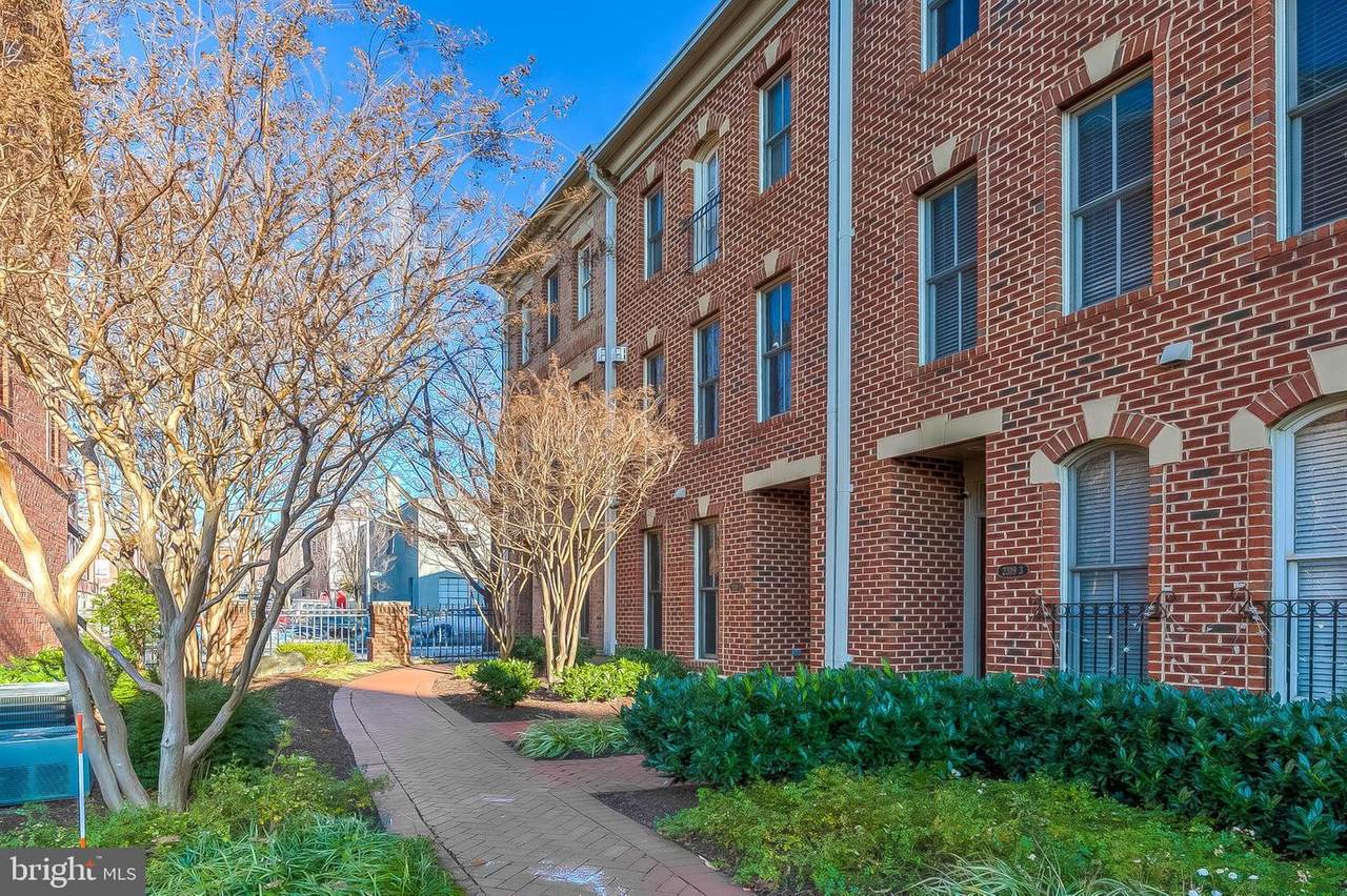 2319 Boston Street - Photo 1