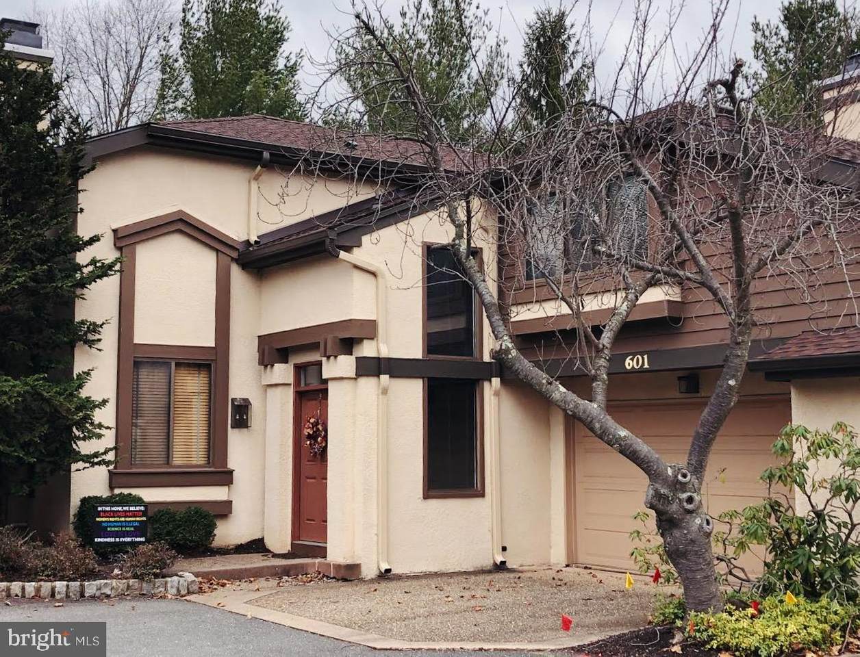 601 Sayre Drive - Photo 1