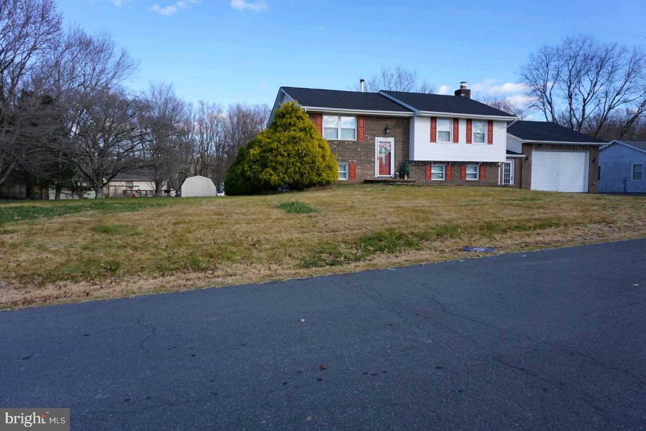 9300 Overlook Circle - Photo 1