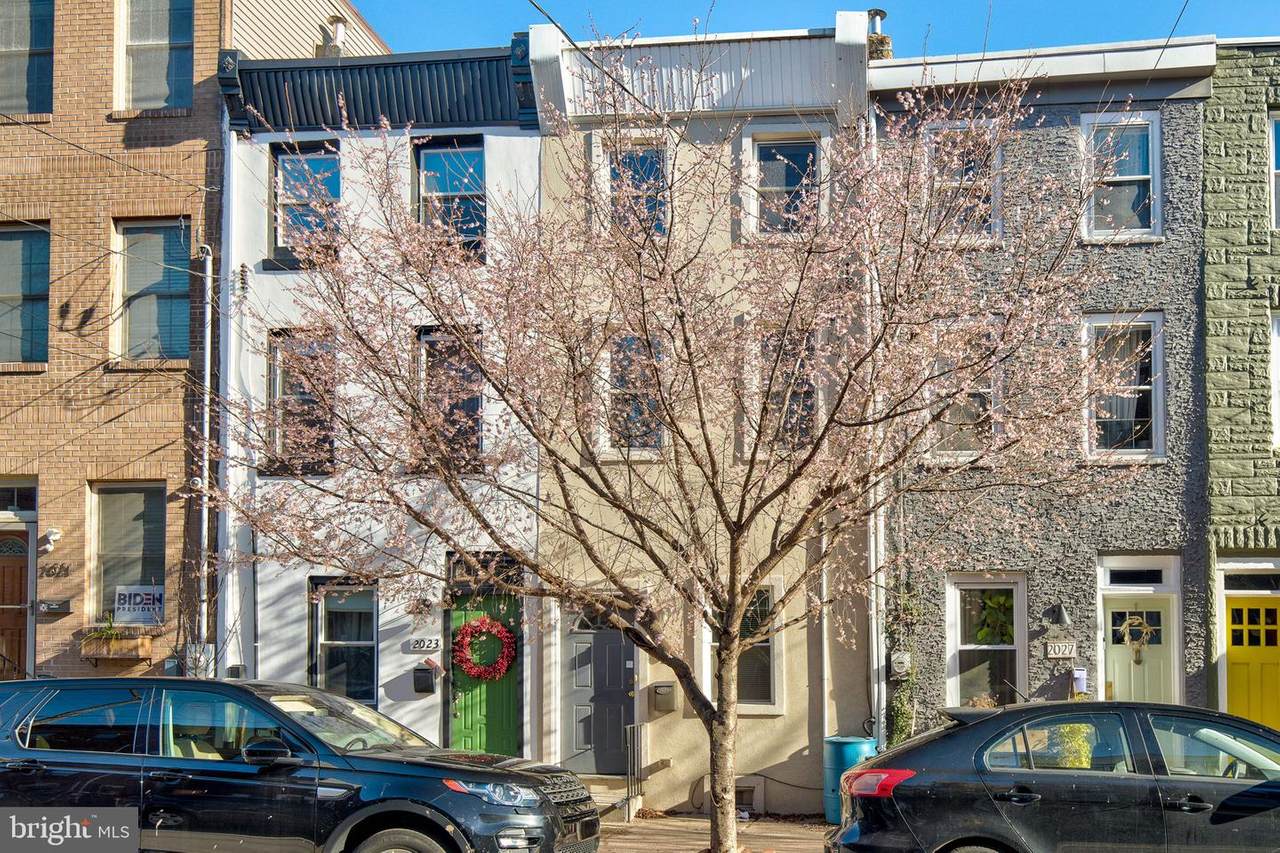 2025 Dauphin Street - Photo 1