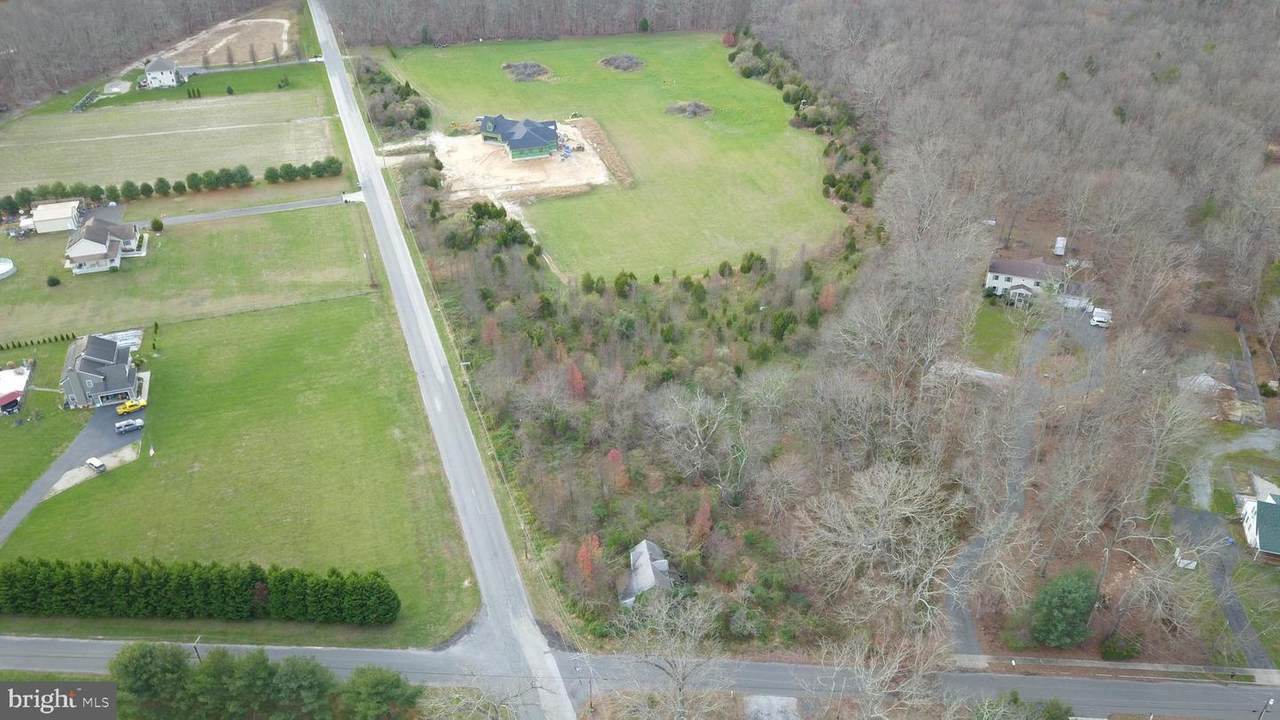 983 Whitehall Road - Photo 1