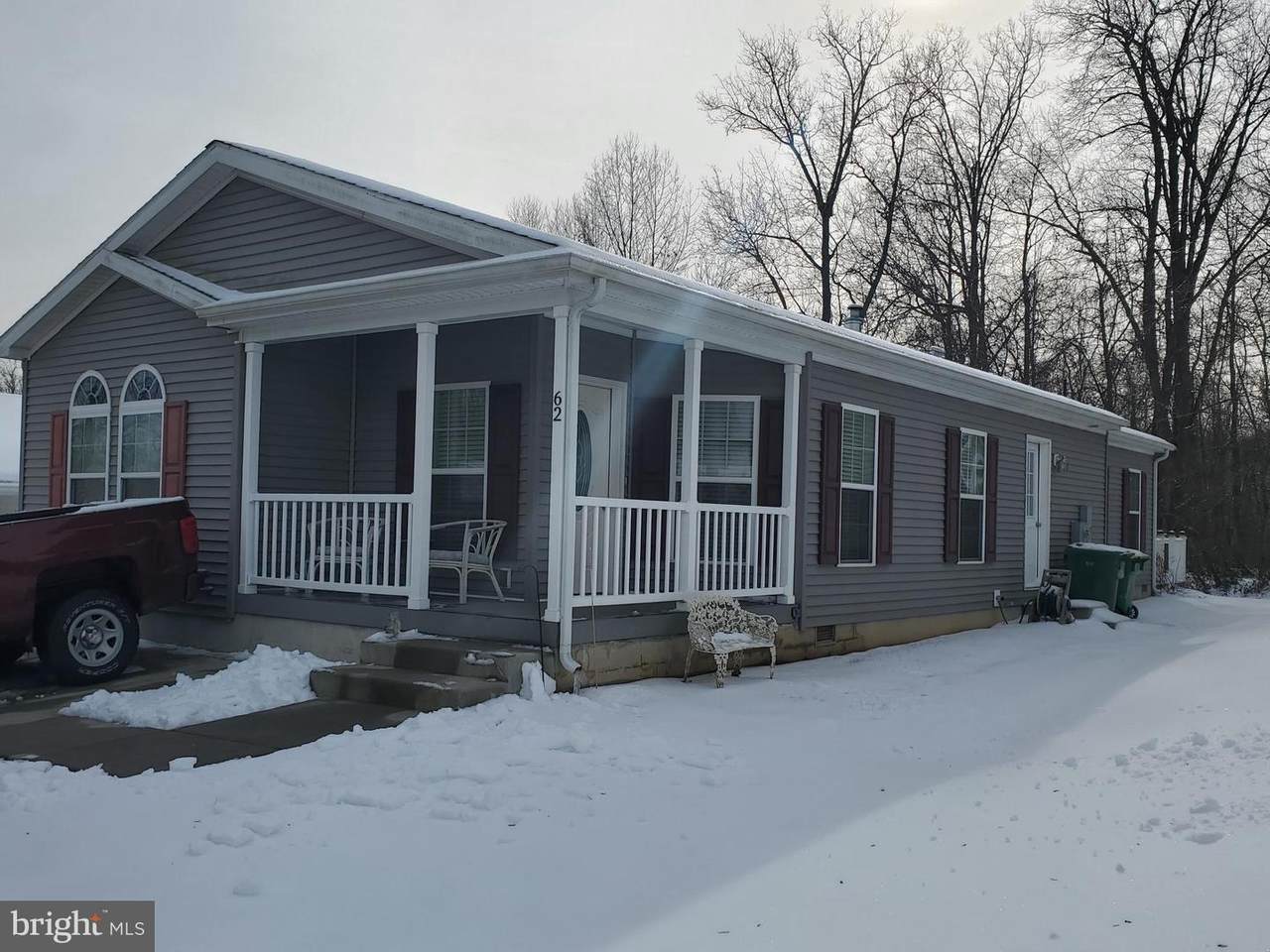 62 Curry Ave - Photo 1