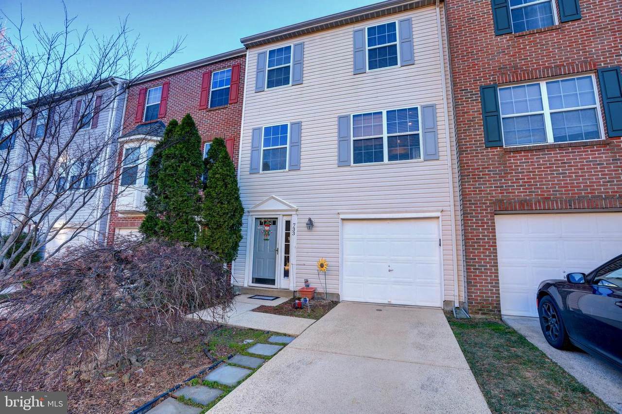 733 Vanderbilt Terrace - Photo 1