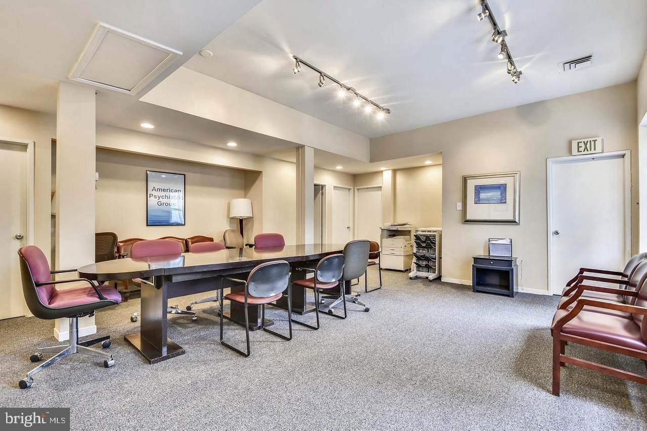 518 Charles Street - Photo 1