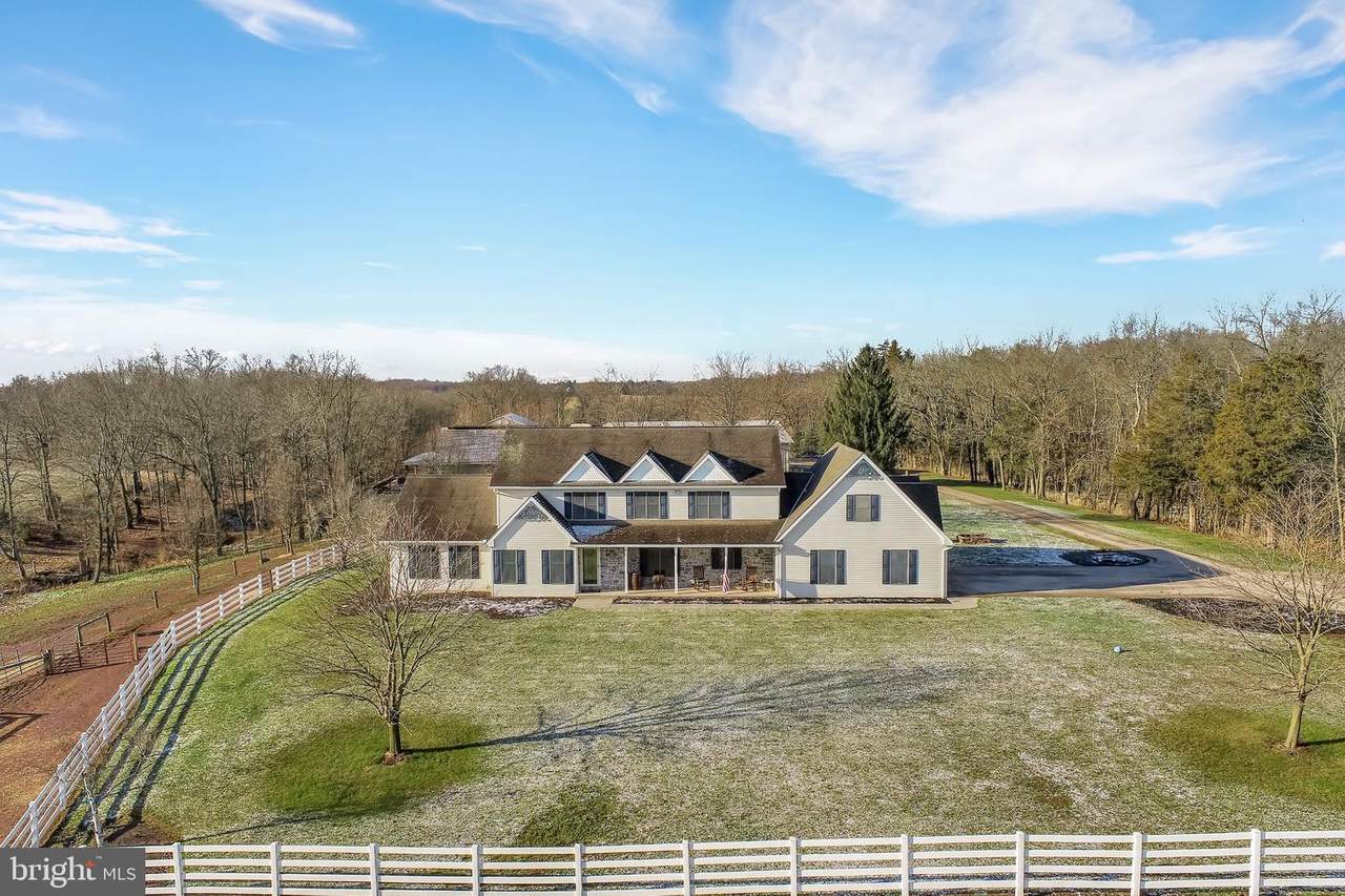 6255 Salem Run Road - Photo 1