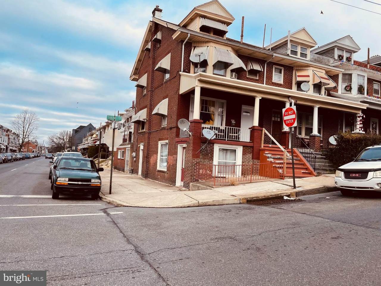1201 Douglass Street - Photo 1