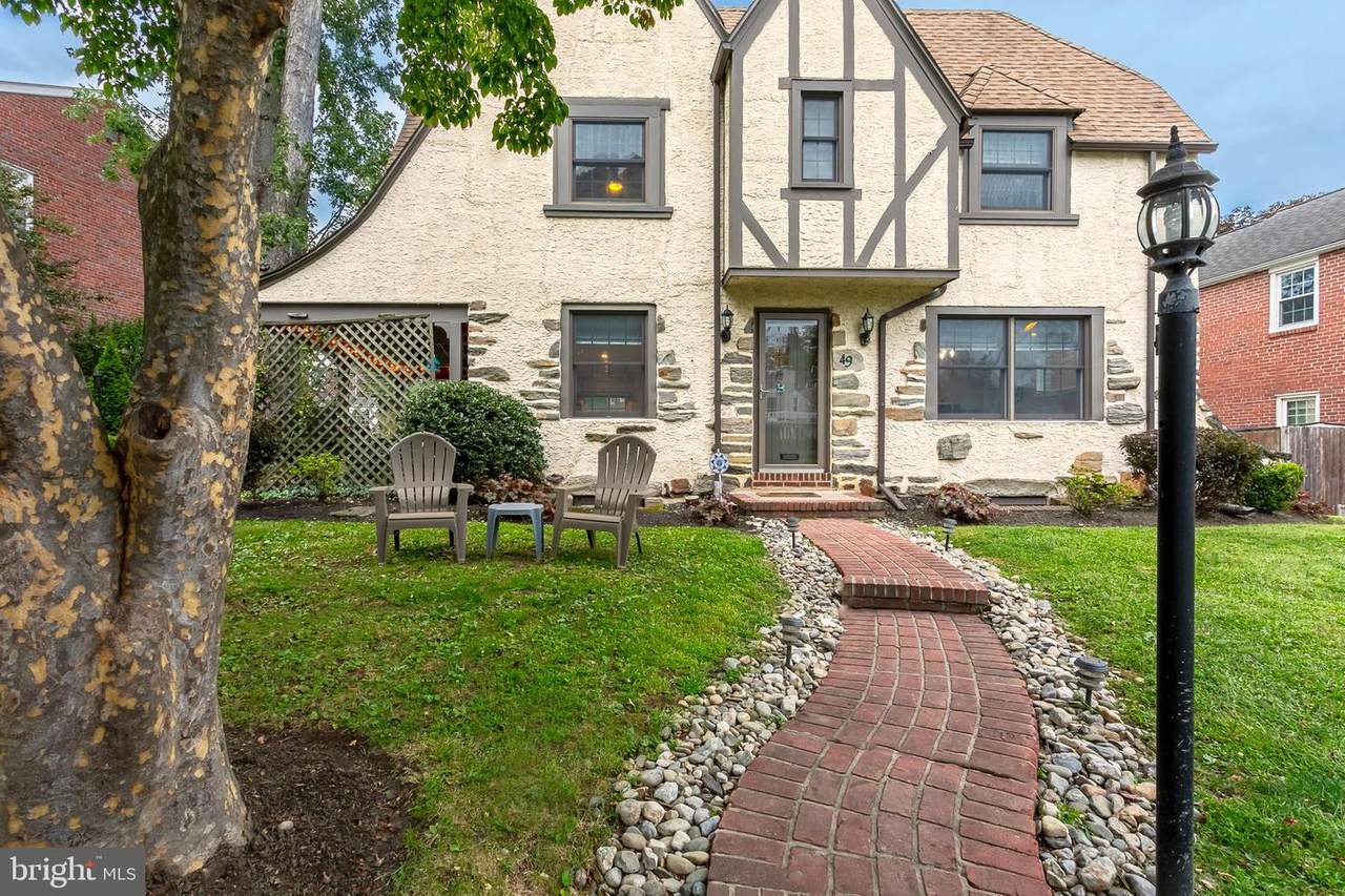 49 Overbrook Parkway - Photo 1