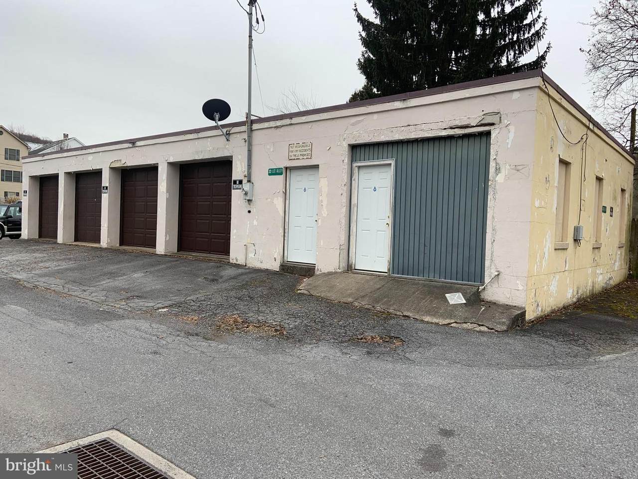 33 Lee Alley - Photo 1