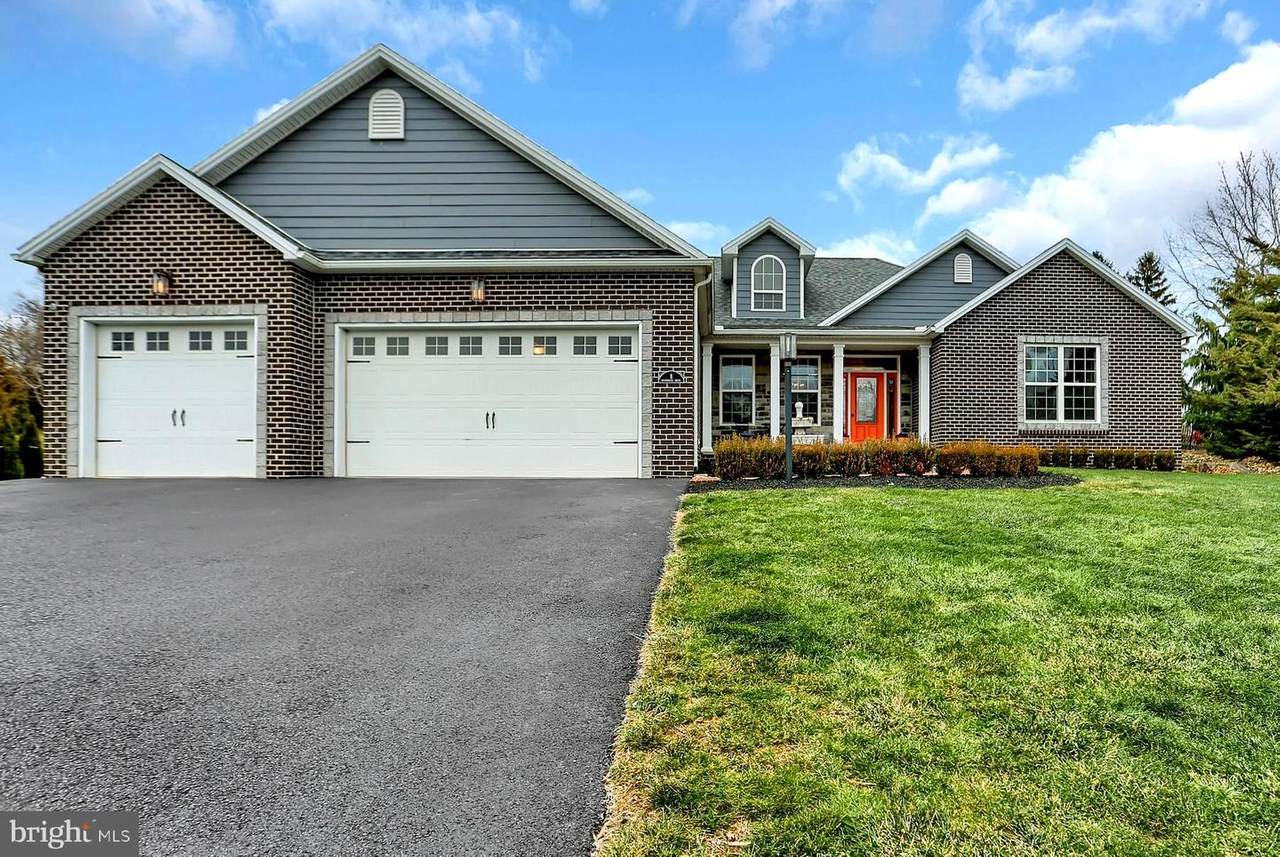 8 Woodbriar Drive - Photo 1