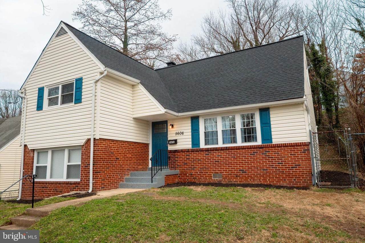 5606 64TH Avenue - Photo 1