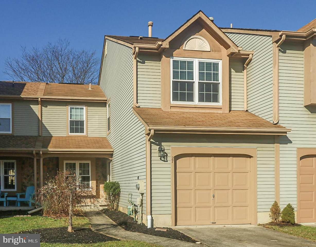 27 Hollowell Way - Photo 1