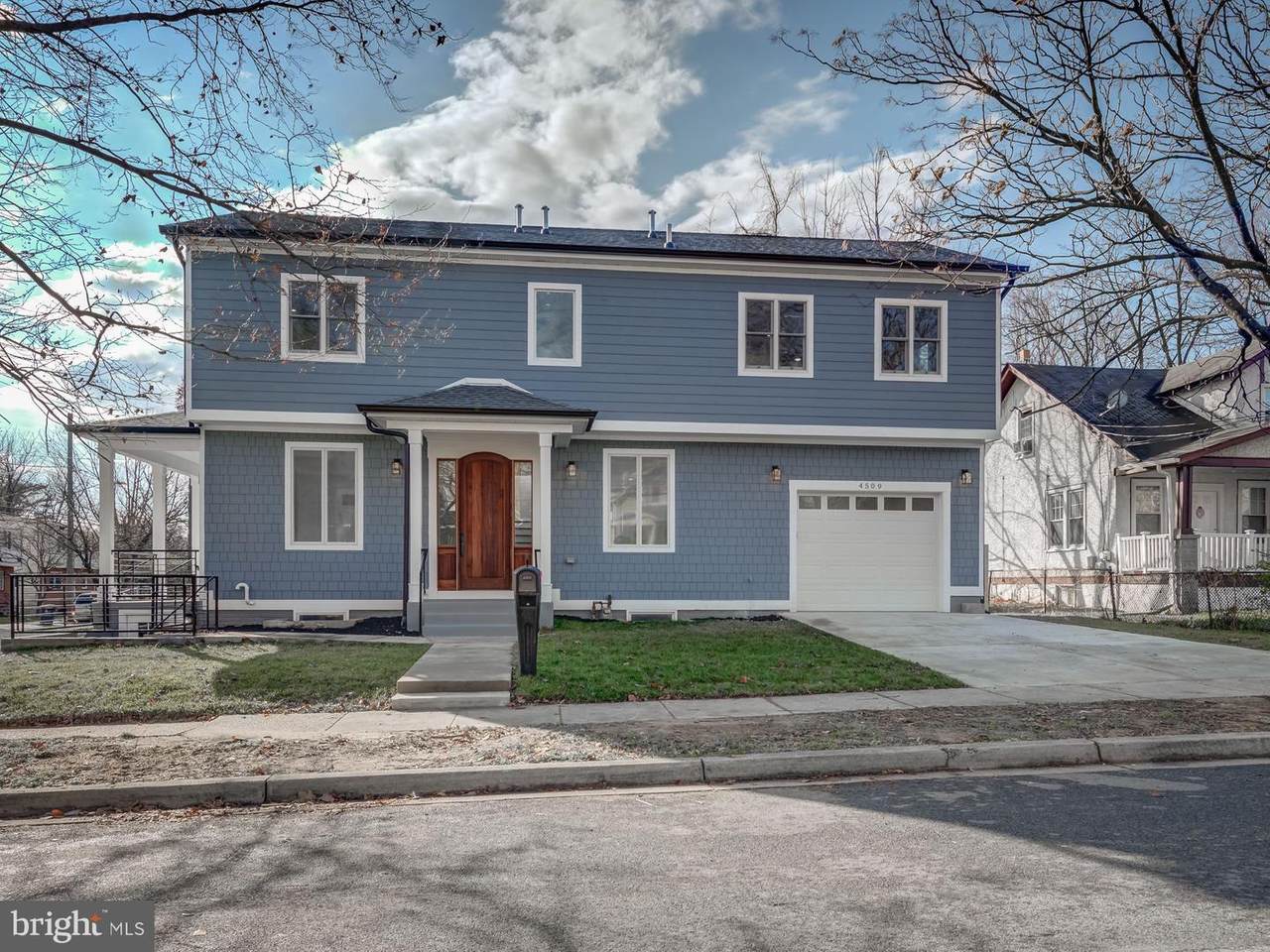 4509 Sheridan Street - Photo 1