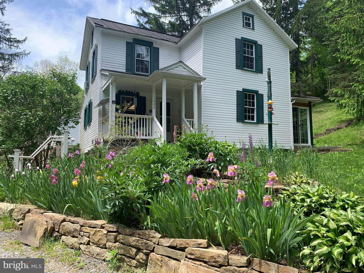 1466 Dixon Road - Photo 1