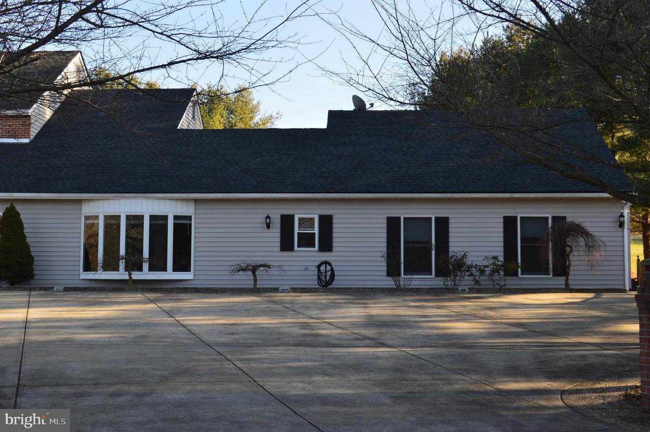 2301 Leeward Drive - Photo 1