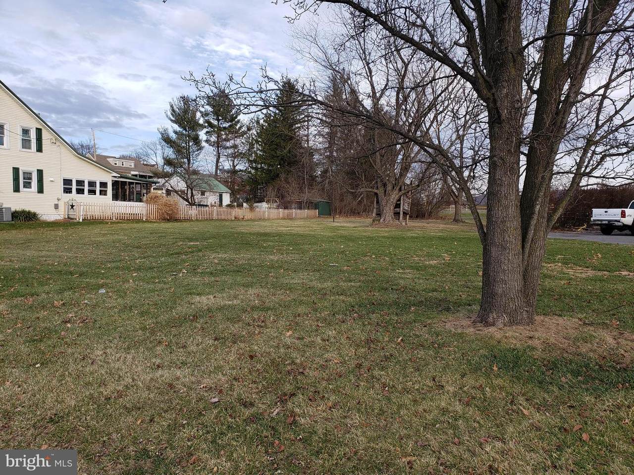 Greenway Avenue - Photo 1