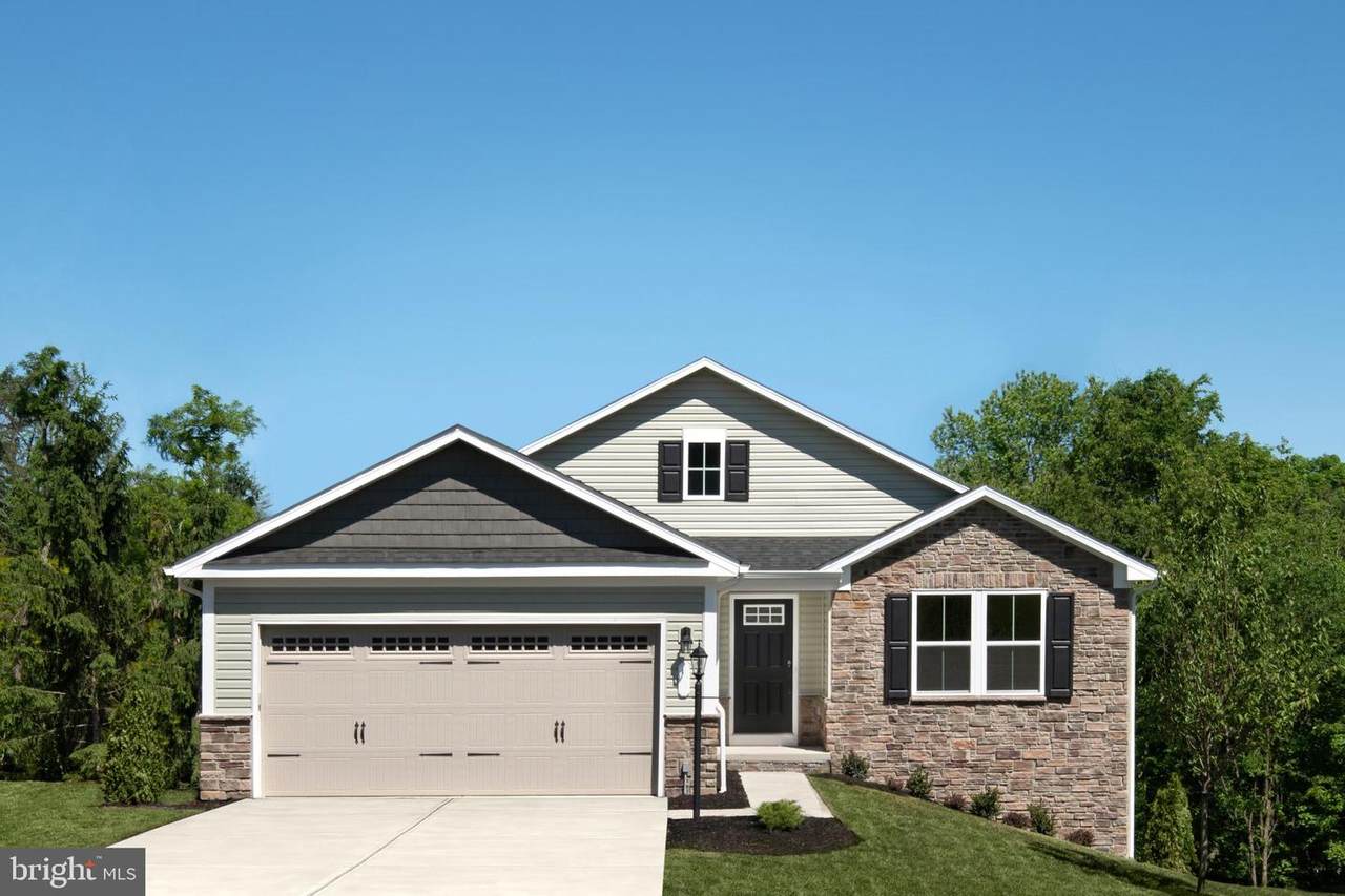0184 East Calvert Crossing - Photo 1