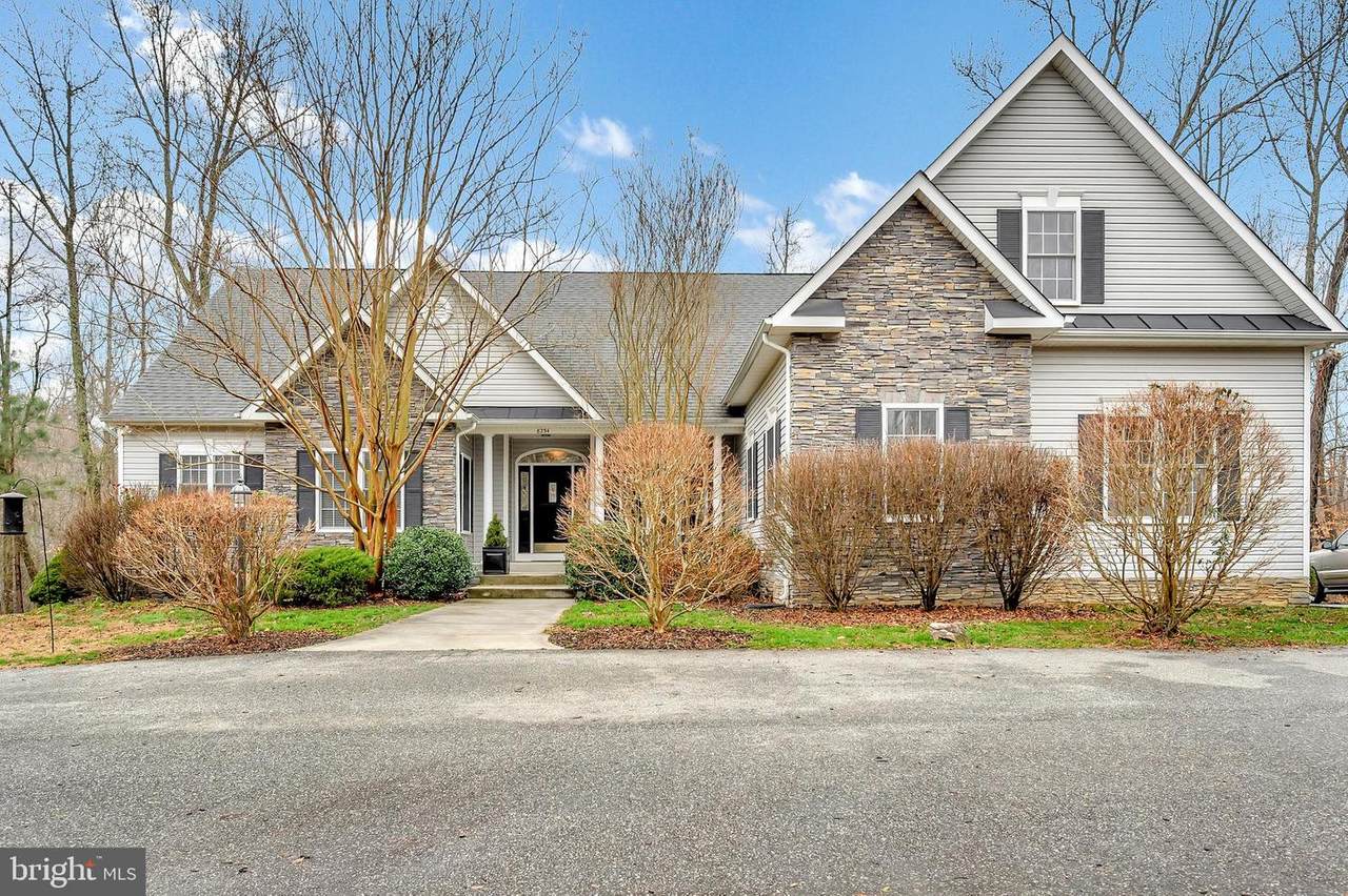6234 Chatterton Lane - Photo 1
