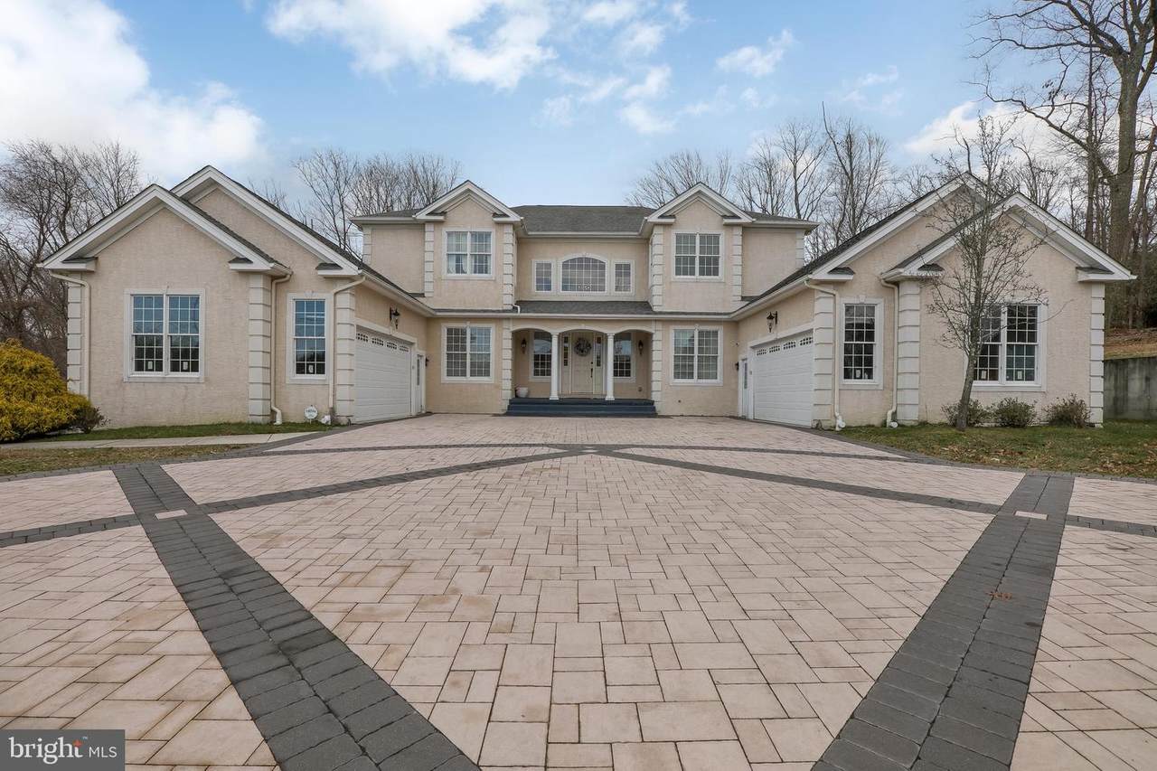 1007 Springdale Road - Photo 1