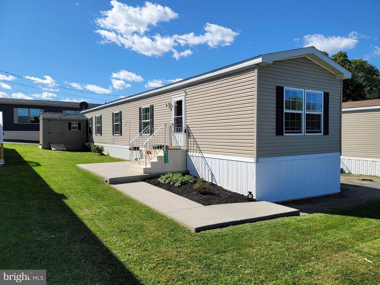 4656 Marietta Ave - Photo 1