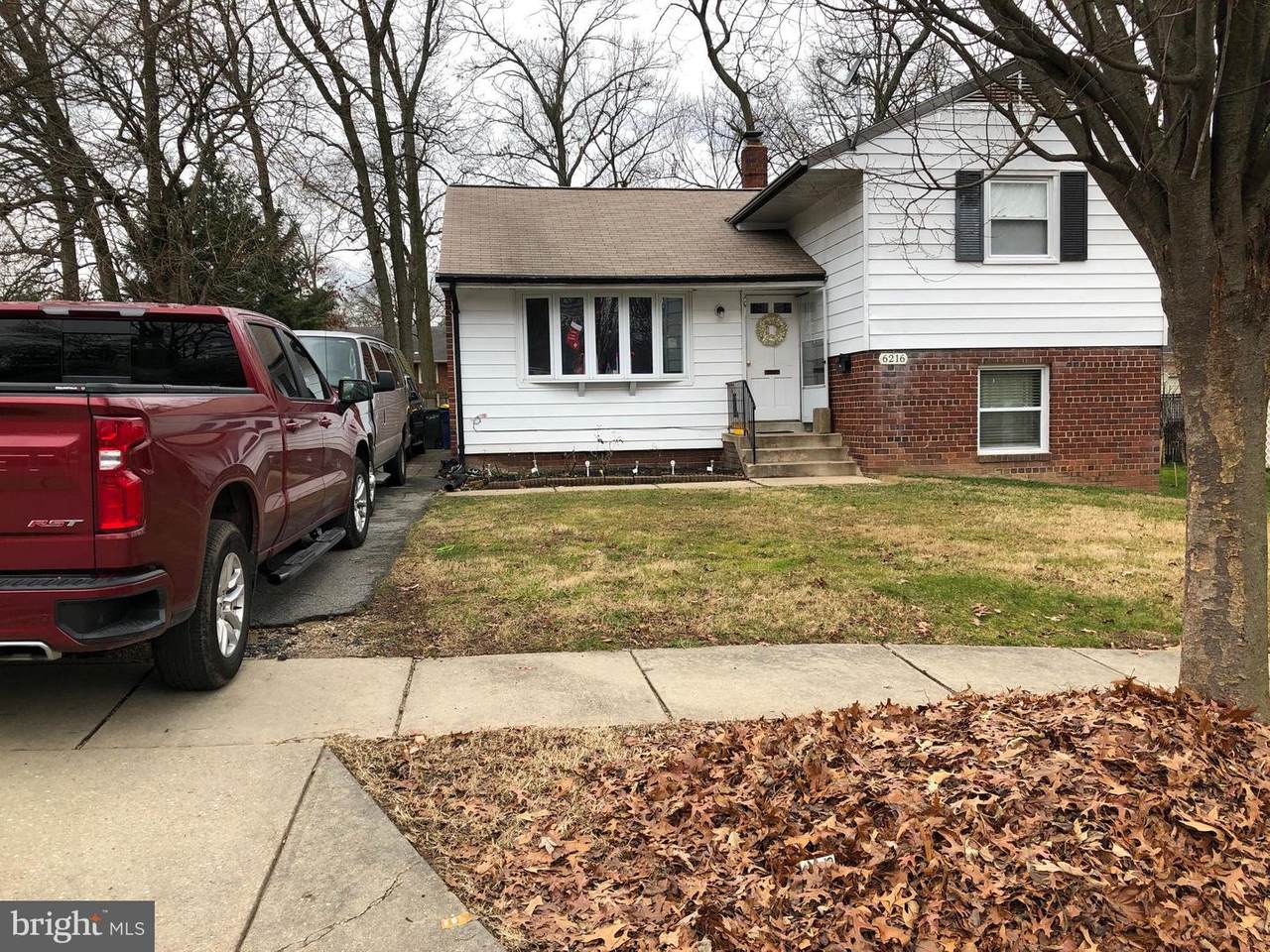 6216 87TH Avenue - Photo 1
