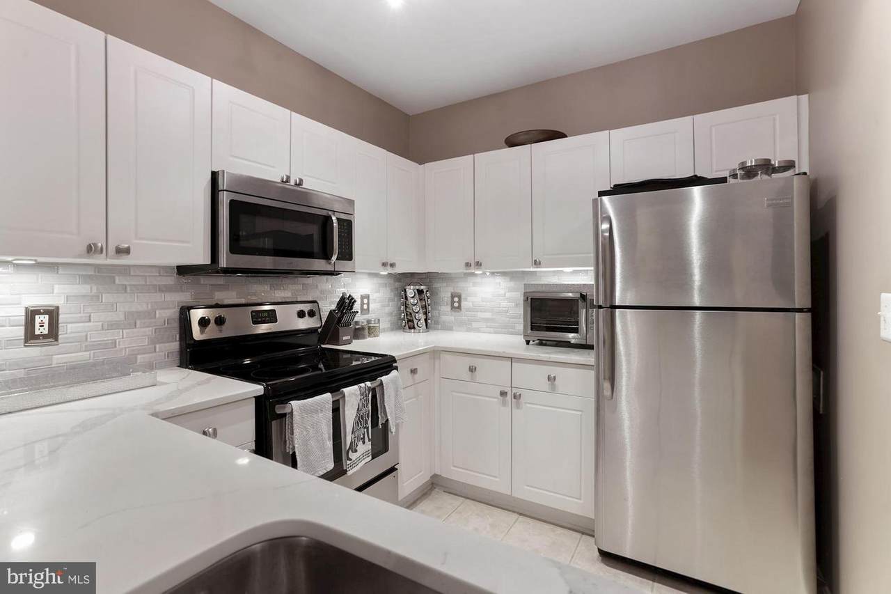 4561 Strutfield Lane - Photo 1