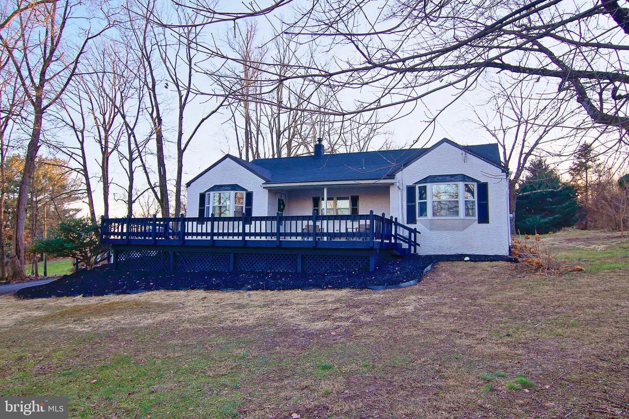 180 Maugers Mill Road - Photo 1