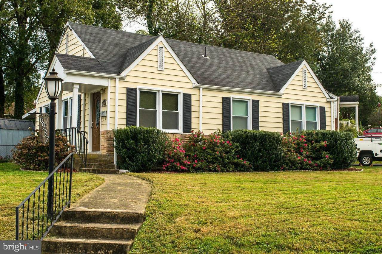 6937 Regent Lane - Photo 1
