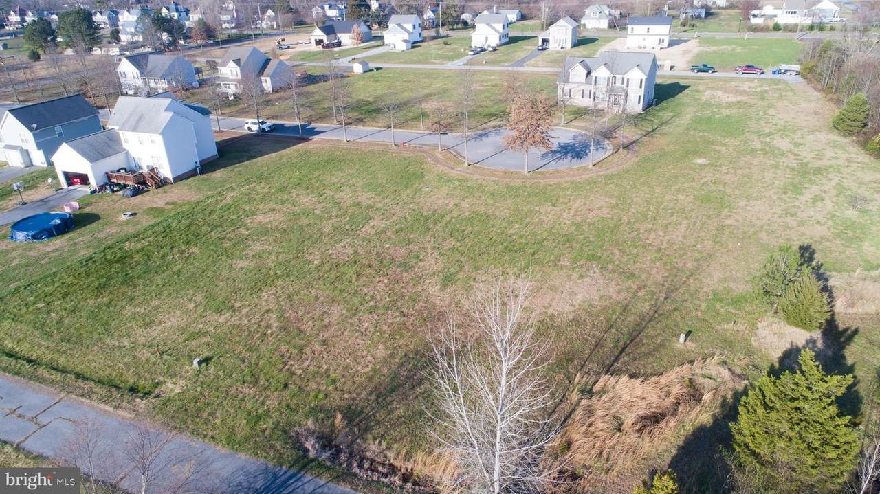 311 Edmonson Lane - Photo 1
