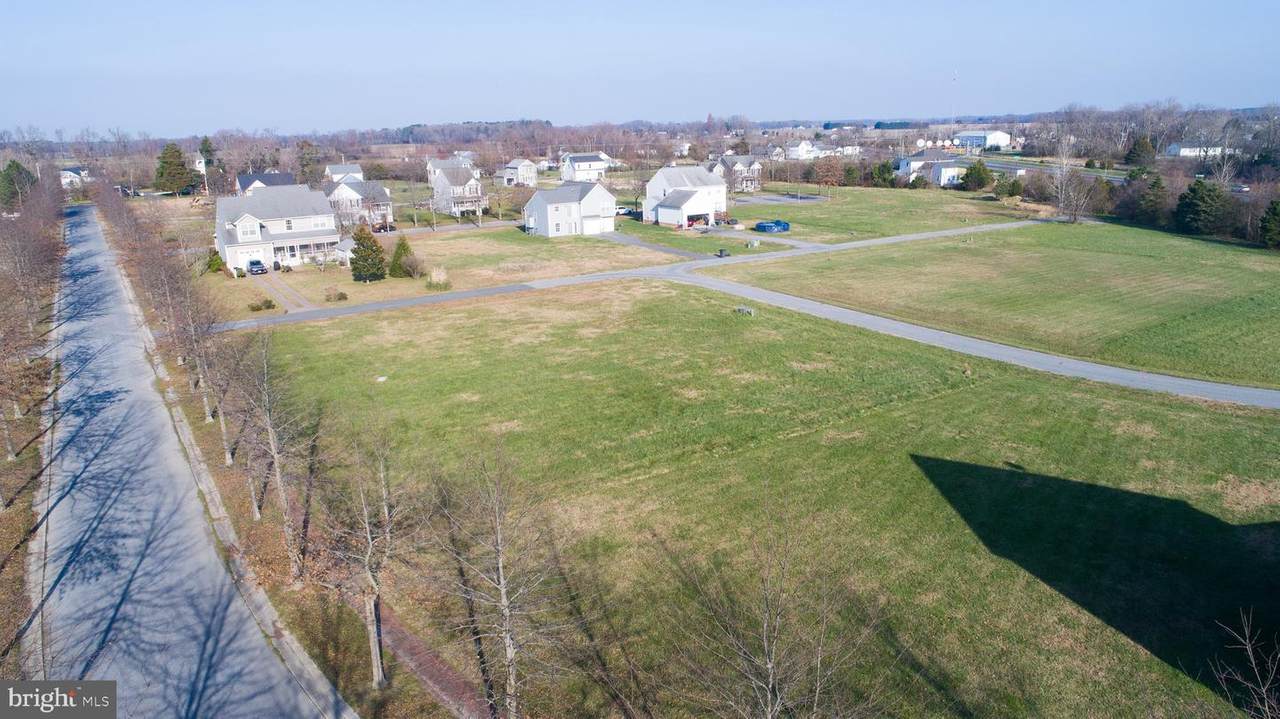 11 Buckland Parkway - Photo 1