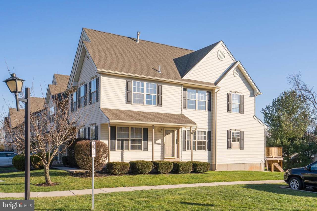 4407 Waterford Way - Photo 1