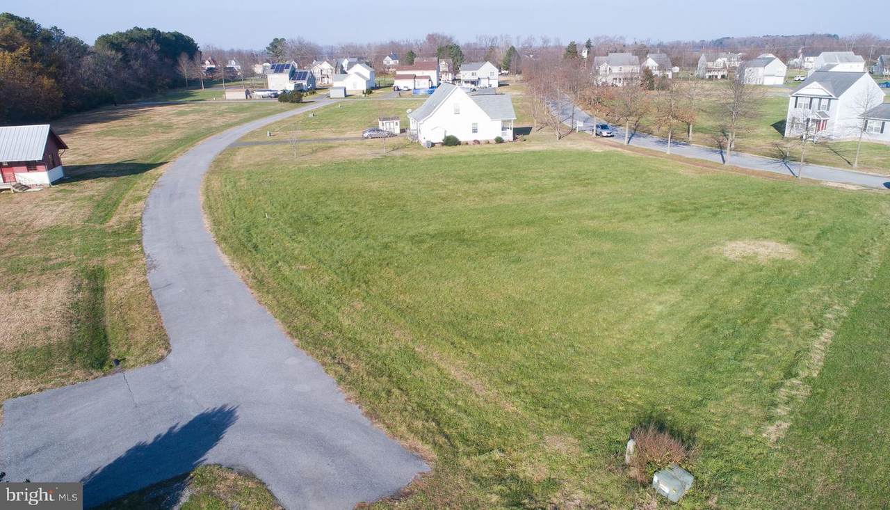 6 Buckland Parkway - Photo 1