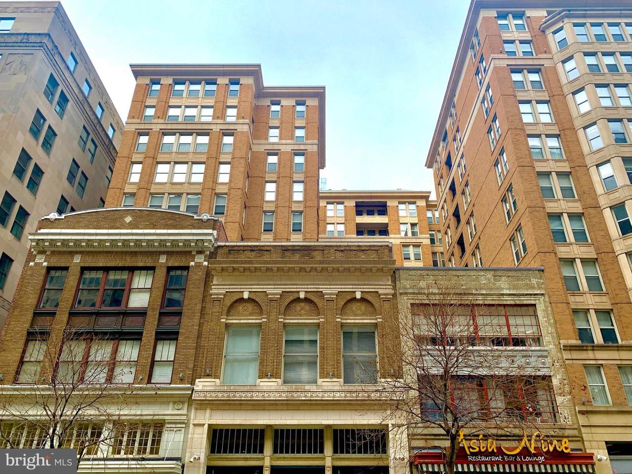 915 E Street - Photo 1