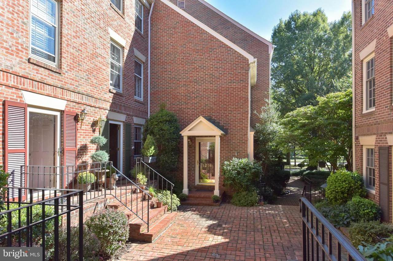 1216 Abingdon Drive - Photo 1