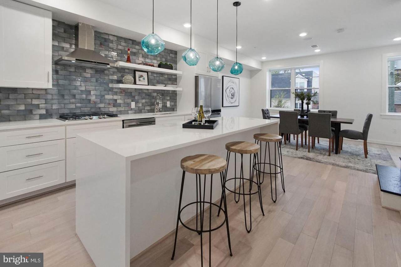 639 Girard Street - Photo 1