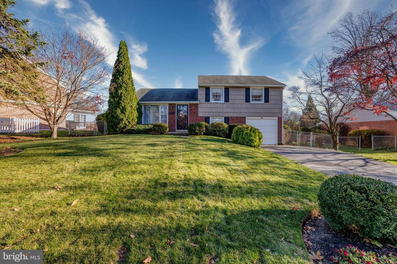 105 Longview Drive - Photo 1