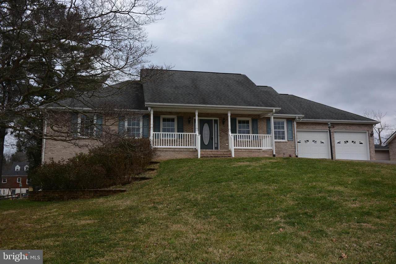 227 Jackson Street - Photo 1