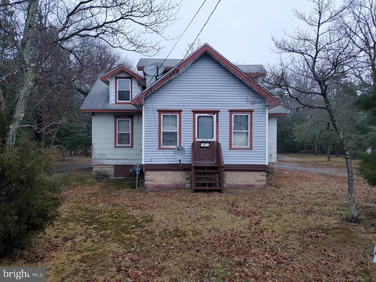 395 Lakehurst Road - Photo 1