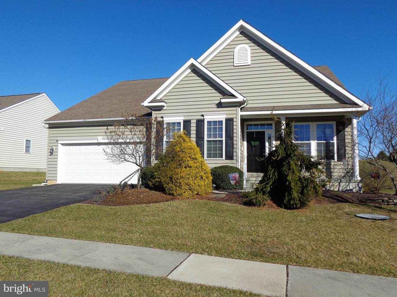 176 Augusta Drive - Photo 1
