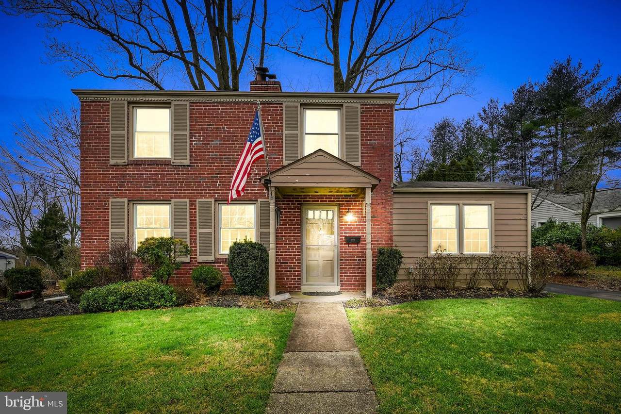 819 Loyola Drive - Photo 1