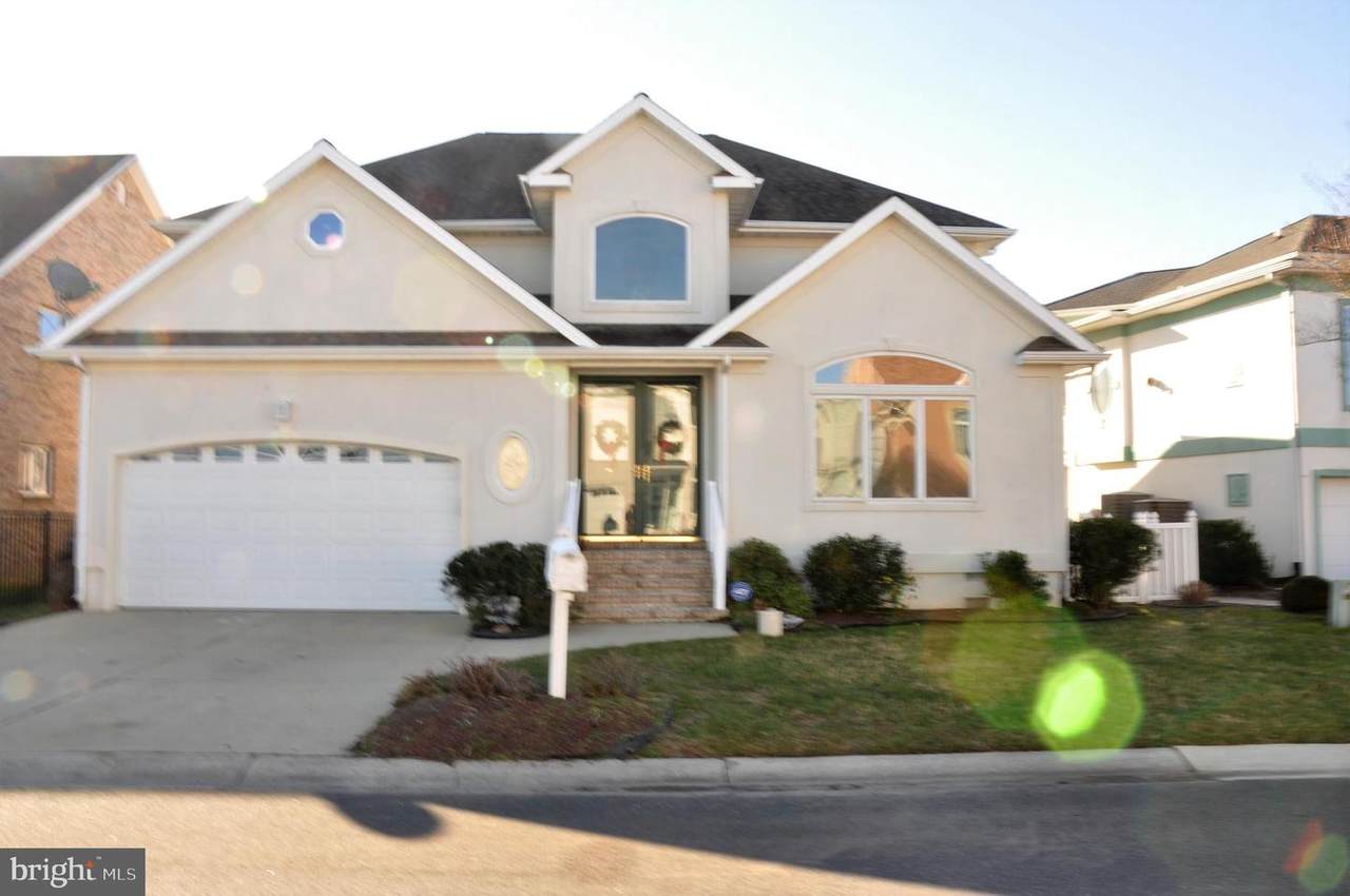 311 Blue Heron Court - Photo 1