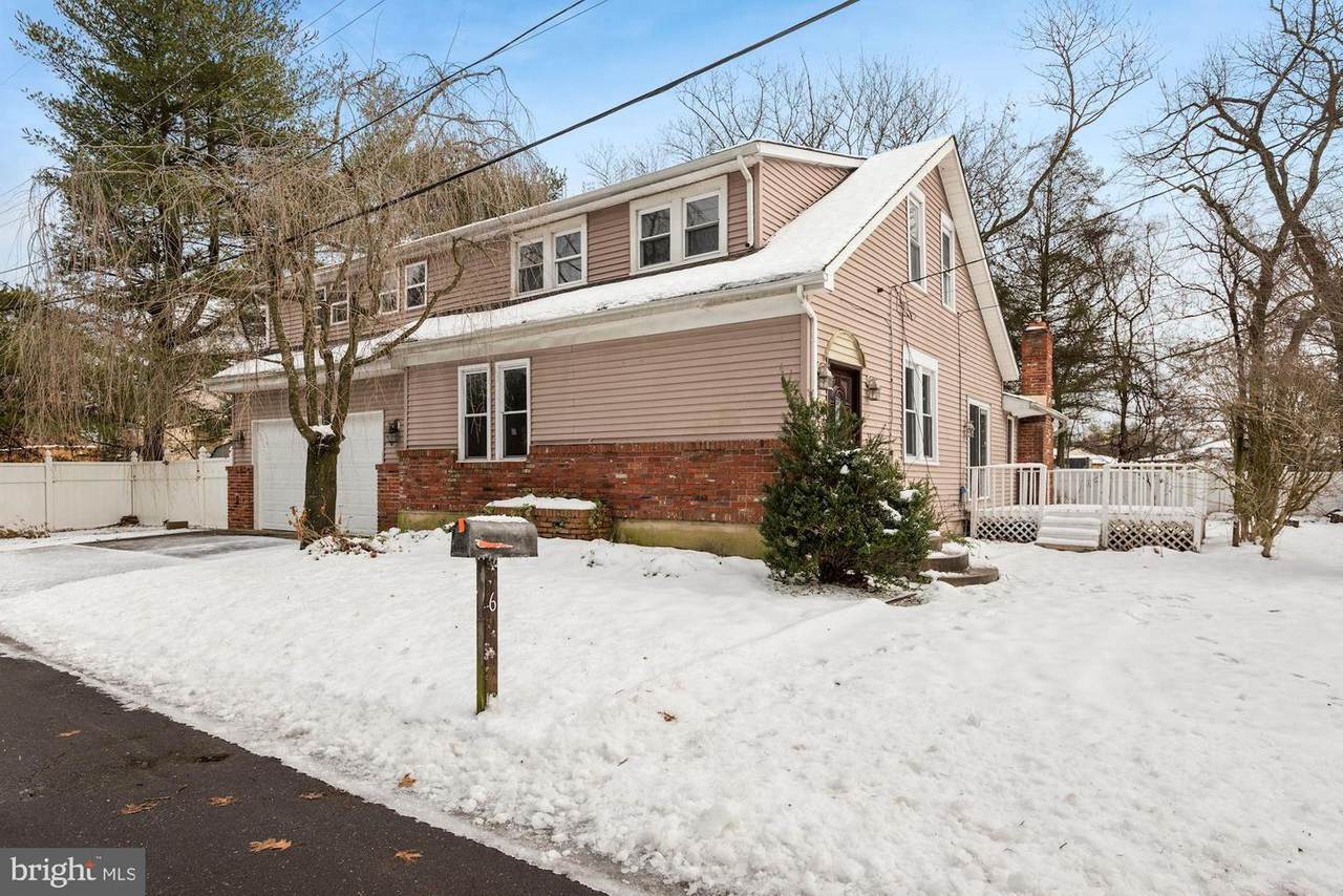 6 Laurel Avenue - Photo 1
