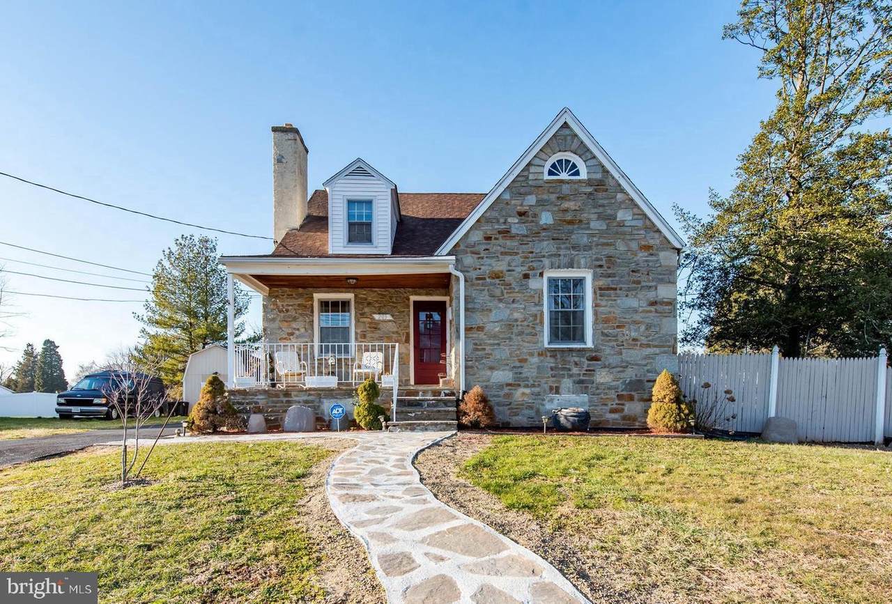 203 Mccormick Avenue - Photo 1