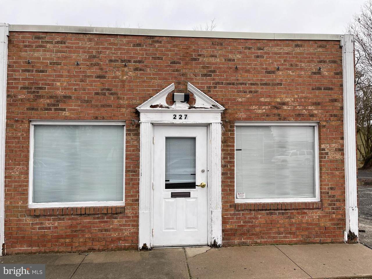 227 Florida Avenue - Photo 1