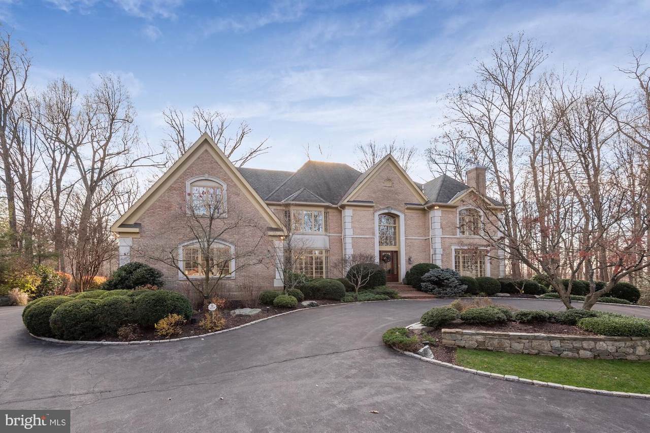 11206 River View Drive - Photo 1